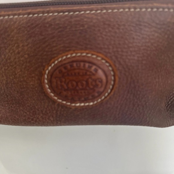 Roots Genuine Leather Pouch - Picture 2 of 5